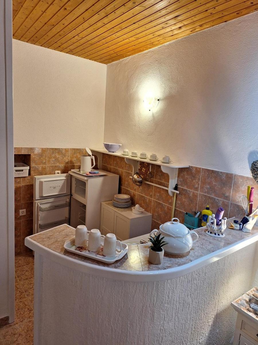 Studio Apartman Podgora Exterior photo